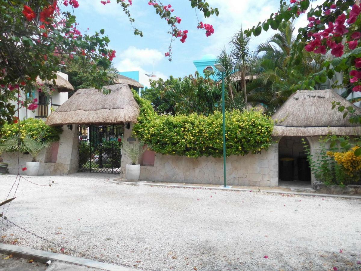 Casa Gatos Aparthotel Akumal Exteriör bild